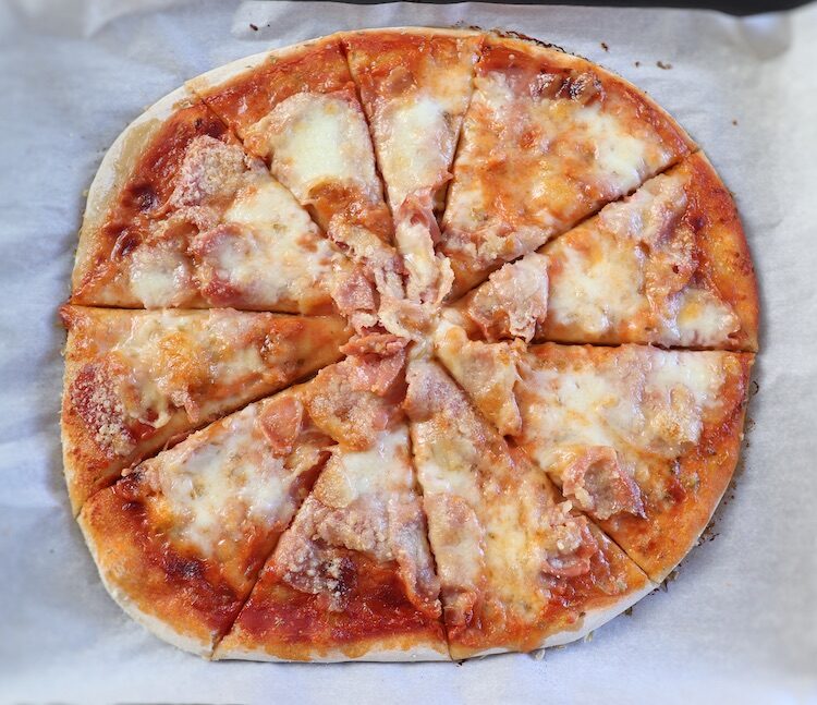 ham-cheese-pizza-10-2611760