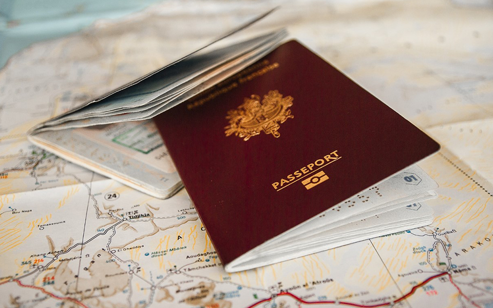 vistos-gold-passaporte-5820682-6891540-png