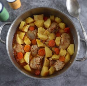 chicken-stew-potatoes-carrot-01-6599153-2073238-jpg