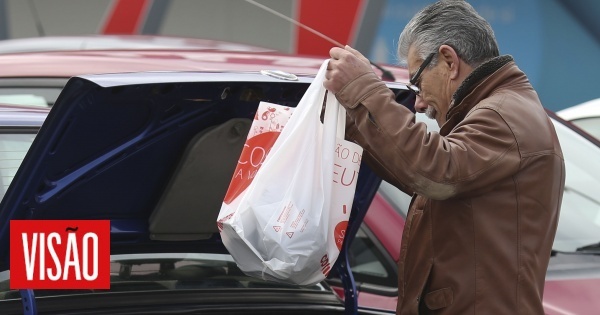 la-distribution-veut-stopper-linterdiction-des-sacs-plastiques-pour-les