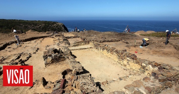 12890422_wm-4033838-1001905-jpg