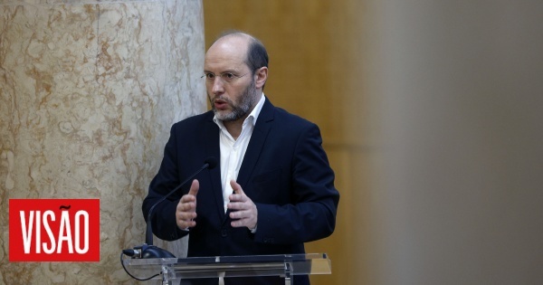 40423898_wm-2445737-7345560-jpg